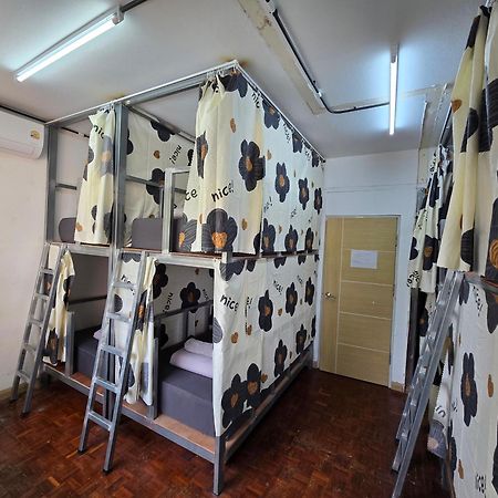 Panda Lodge Home Stay 曼谷 外观 照片