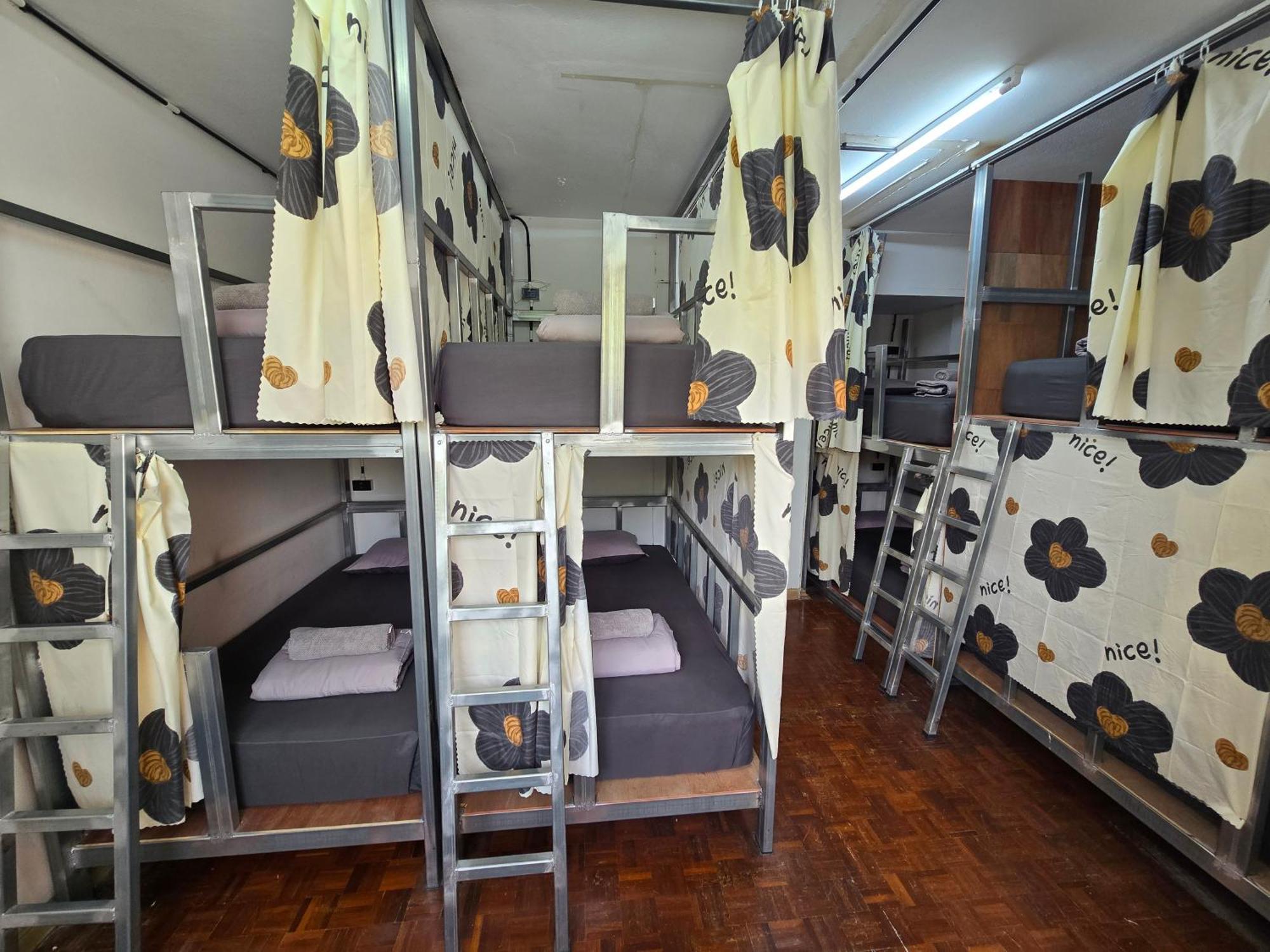 Panda Lodge Home Stay 曼谷 外观 照片