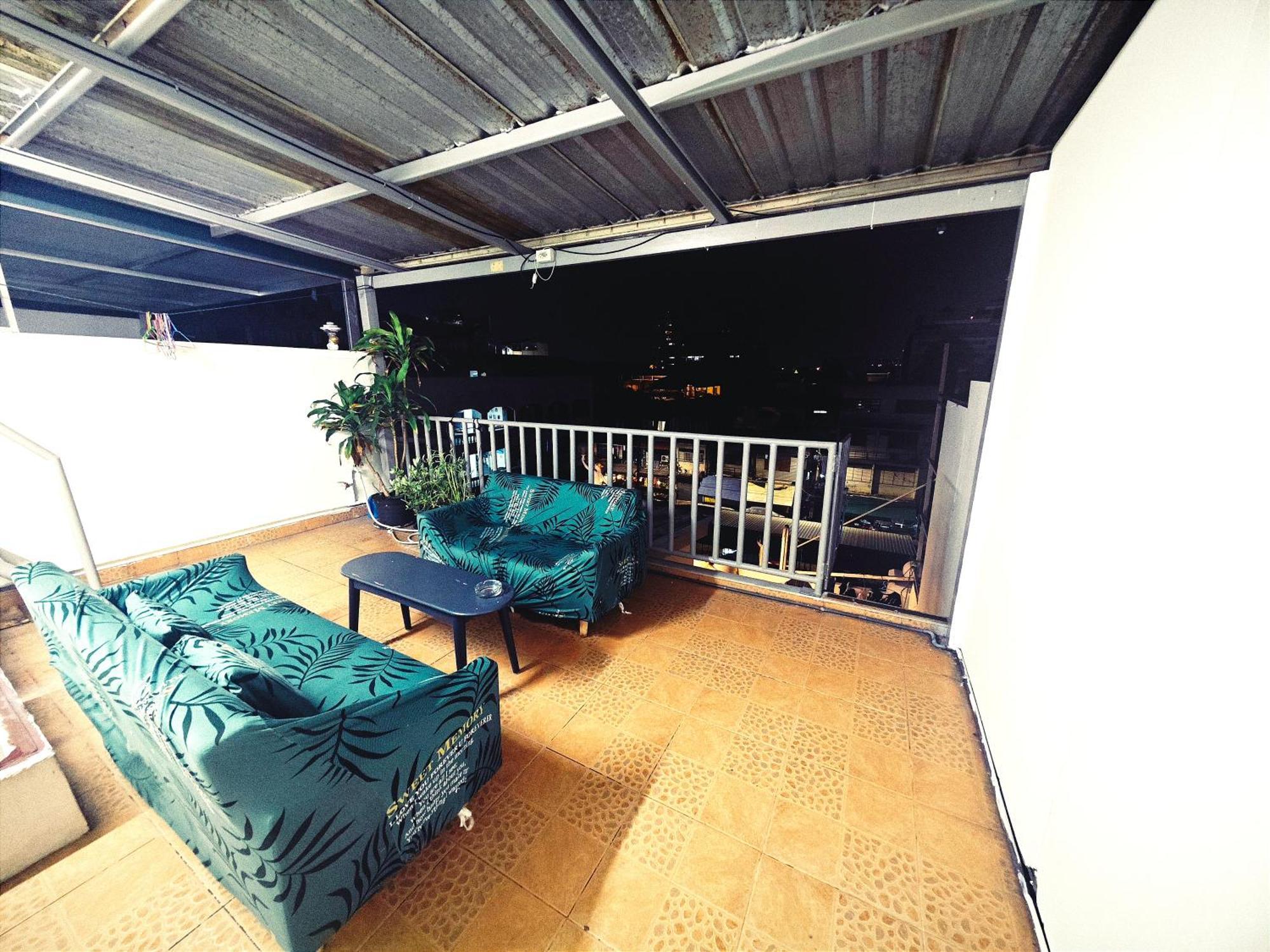 Panda Lodge Home Stay 曼谷 外观 照片